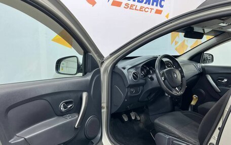 Renault Sandero II рестайлинг, 2015 год, 740 000 рублей, 20 фотография