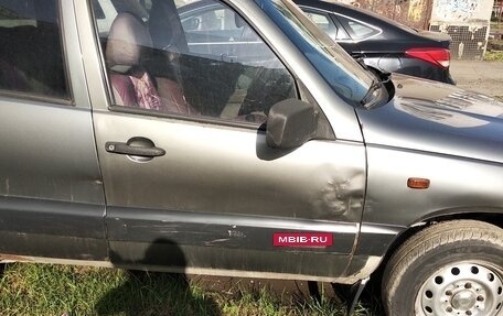 Chevrolet Niva I рестайлинг, 2005 год, 270 000 рублей, 2 фотография