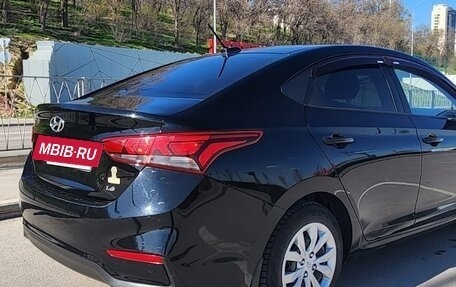 Hyundai Solaris II рестайлинг, 2018 год, 1 350 000 рублей, 10 фотография