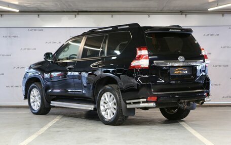 Toyota Land Cruiser Prado 150 рестайлинг 2, 2014 год, 3 800 000 рублей, 5 фотография