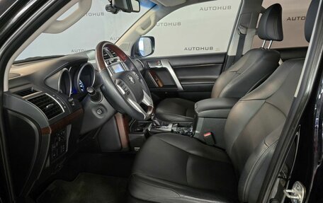 Toyota Land Cruiser Prado 150 рестайлинг 2, 2014 год, 3 800 000 рублей, 13 фотография