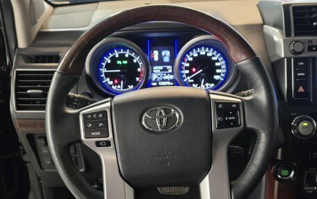 Toyota Land Cruiser Prado 150 рестайлинг 2, 2014 год, 3 800 000 рублей, 14 фотография