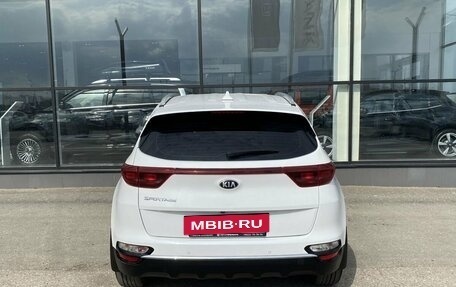 KIA Sportage IV рестайлинг, 2020 год, 2 125 000 рублей, 6 фотография