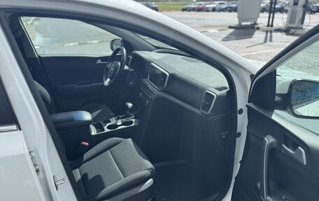 KIA Sportage IV рестайлинг, 2020 год, 2 125 000 рублей, 21 фотография