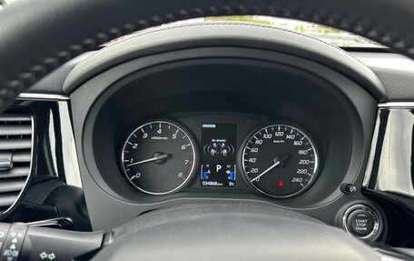 Mitsubishi Outlander III рестайлинг 3, 2022 год, 2 700 000 рублей, 11 фотография