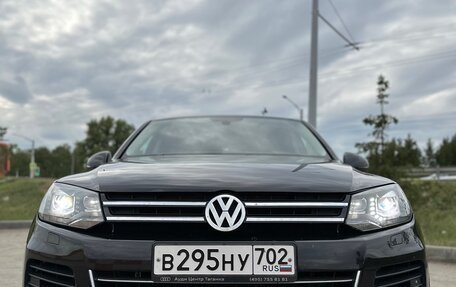 Volkswagen Touareg III, 2012 год, 1 630 000 рублей, 2 фотография