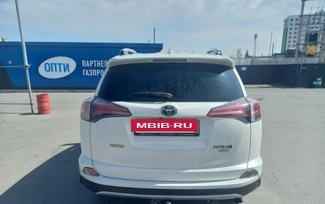 Toyota RAV4, 2017 год, 1 999 999 рублей, 8 фотография