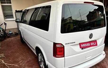 Volkswagen Multivan T6 рестайлинг, 2019 год, 3 900 000 рублей, 3 фотография