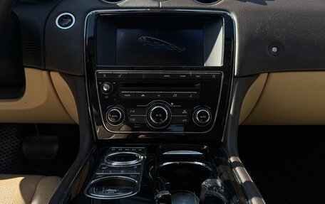 Jaguar XJ IV (X351), 2014 год, 2 900 000 рублей, 10 фотография