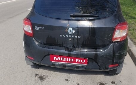 Renault Sandero II рестайлинг, 2016 год, 600 000 рублей, 2 фотография