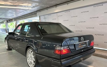 Mercedes-Benz E-Класс, 1993 год, 2 800 000 рублей, 11 фотография
