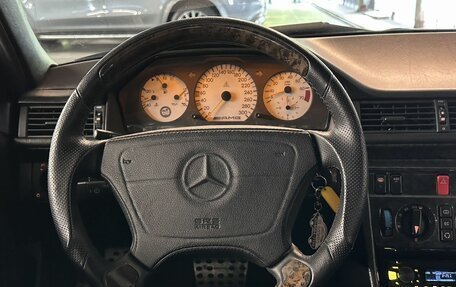 Mercedes-Benz E-Класс, 1993 год, 2 800 000 рублей, 17 фотография