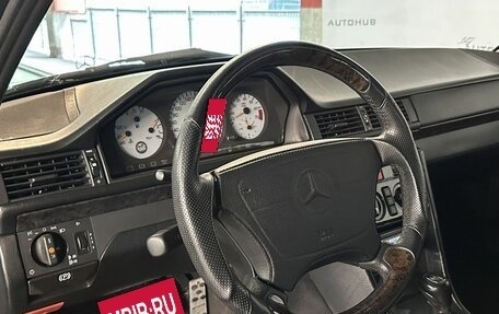 Mercedes-Benz E-Класс, 1993 год, 2 800 000 рублей, 14 фотография