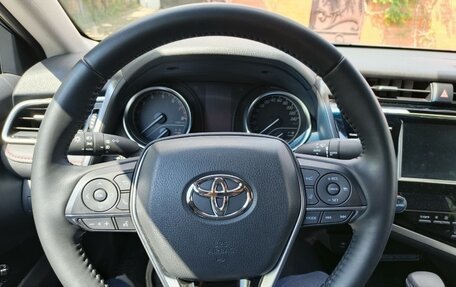 Toyota Camry, 2020 год, 3 950 000 рублей, 8 фотография
