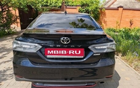 Toyota Camry, 2020 год, 3 950 000 рублей, 7 фотография