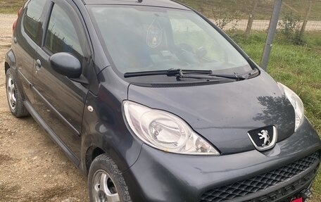 Peugeot 107 I рестайлинг, 2011 год, 550 000 рублей, 3 фотография