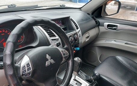 Mitsubishi Pajero Sport II рестайлинг, 2011 год, 1 499 000 рублей, 7 фотография