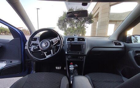Volkswagen Polo VI (EU Market), 2018 год, 1 000 135 рублей, 24 фотография