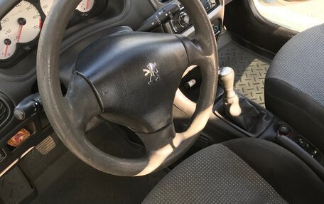 Peugeot 206, 2004 год, 200 000 рублей, 10 фотография