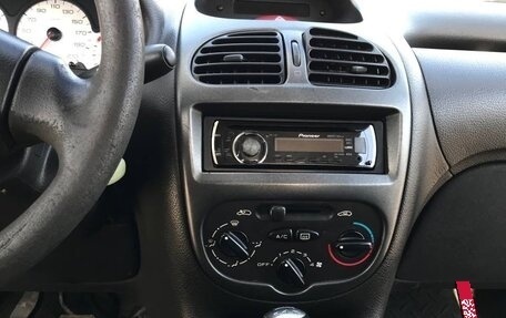 Peugeot 206, 2004 год, 200 000 рублей, 11 фотография