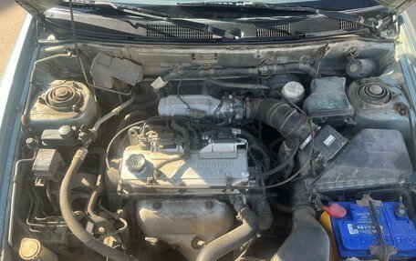 Mitsubishi Carisma I, 2003 год, 350 000 рублей, 3 фотография