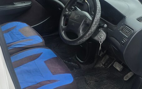 Toyota Raum I, 2000 год, 295 000 рублей, 11 фотография
