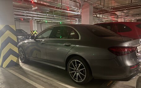 Mercedes-Benz E-Класс, 2021 год, 6 400 000 рублей, 3 фотография