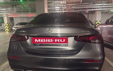 Mercedes-Benz E-Класс, 2021 год, 6 400 000 рублей, 4 фотография