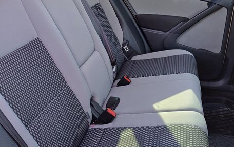 Volkswagen Tiguan I, 2010 год, 900 000 рублей, 4 фотография