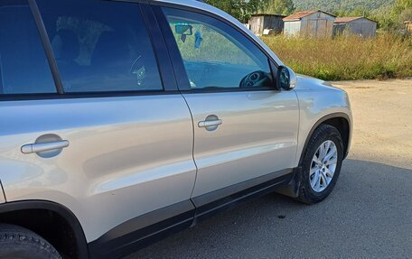 Volkswagen Tiguan I, 2010 год, 900 000 рублей, 2 фотография