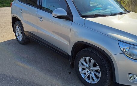 Volkswagen Tiguan I, 2010 год, 900 000 рублей, 3 фотография