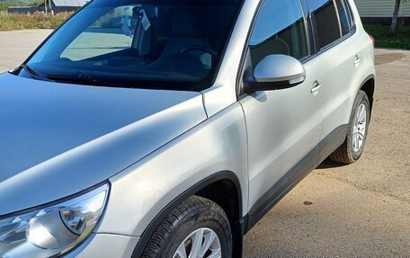 Volkswagen Tiguan I, 2010 год, 900 000 рублей, 13 фотография
