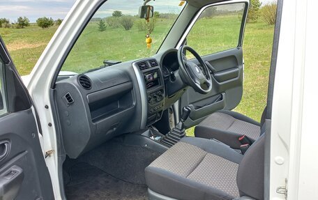 Suzuki Jimny, 2010 год, 999 999 рублей, 11 фотография