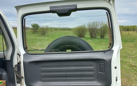 Suzuki Jimny, 2010 год, 999 999 рублей, 13 фотография