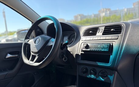 Volkswagen Polo VI (EU Market), 2016 год, 900 000 рублей, 13 фотография