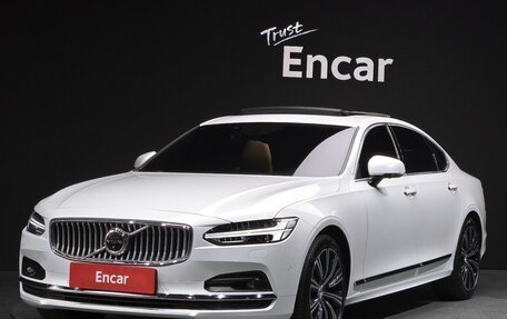 Volvo S90 II рестайлинг, 2021 год, 3 220 000 рублей, 1 фотография