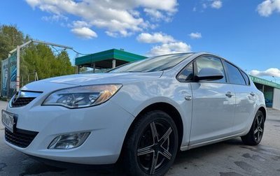 Opel Astra J, 2011 год, 710 000 рублей, 1 фотография
