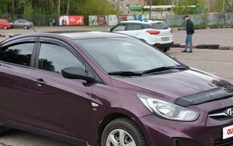 Hyundai Solaris II рестайлинг, 2012 год, 830 000 рублей, 1 фотография