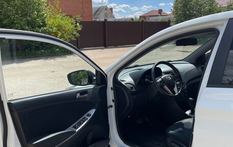 Hyundai Solaris II рестайлинг, 2014 год, 1 230 000 рублей, 13 фотография