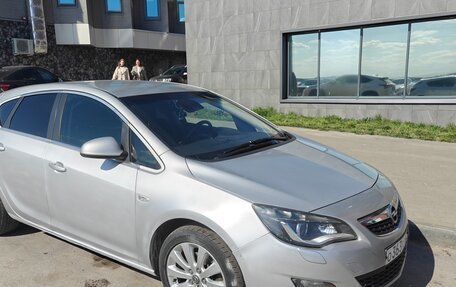 Opel Astra J, 2011 год, 630 000 рублей, 4 фотография