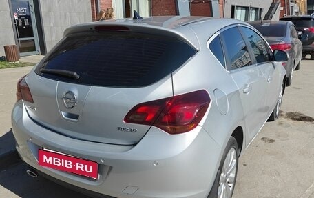 Opel Astra J, 2011 год, 630 000 рублей, 5 фотография