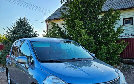 Nissan Tiida, 2010 год, 700 000 рублей, 3 фотография