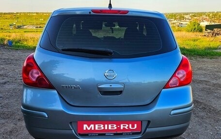 Nissan Tiida, 2010 год, 700 000 рублей, 4 фотография