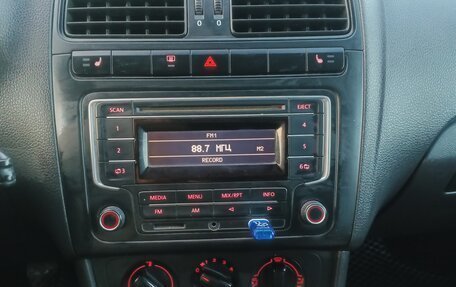 Volkswagen Polo VI (EU Market), 2014 год, 870 000 рублей, 3 фотография