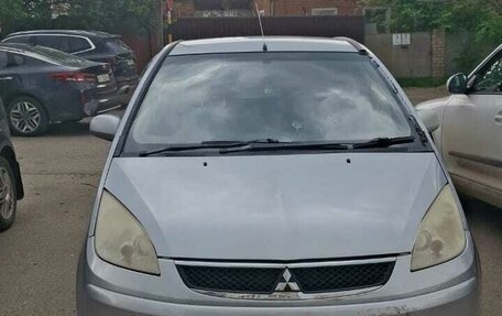 Mitsubishi Colt VI рестайлинг, 2003 год, 275 000 рублей, 4 фотография
