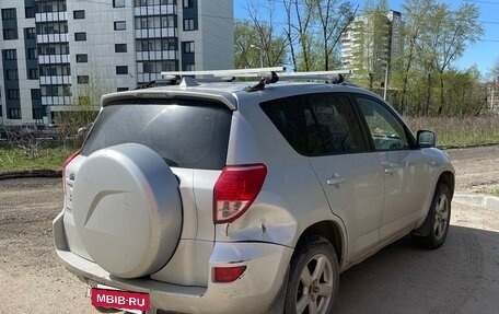 Toyota RAV4, 2006 год, 715 000 рублей, 3 фотография