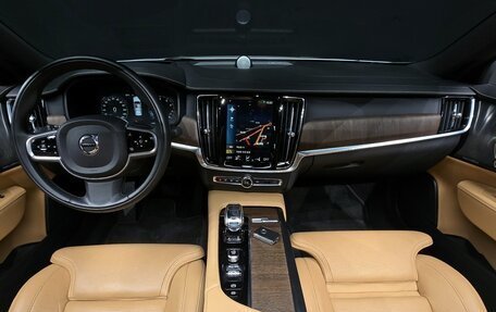 Volvo S90 II рестайлинг, 2021 год, 3 220 000 рублей, 7 фотография