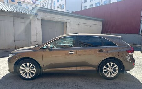 Toyota Venza I, 2013 год, 2 380 000 рублей, 2 фотография