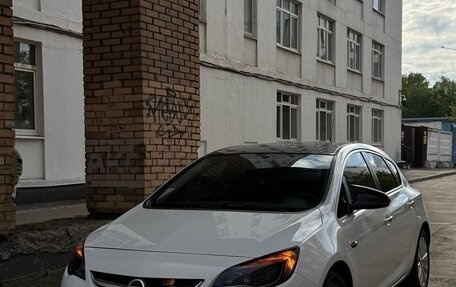 Opel Astra J, 2013 год, 950 000 рублей, 4 фотография