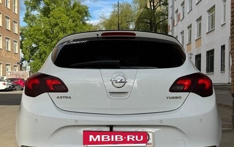 Opel Astra J, 2013 год, 950 000 рублей, 6 фотография